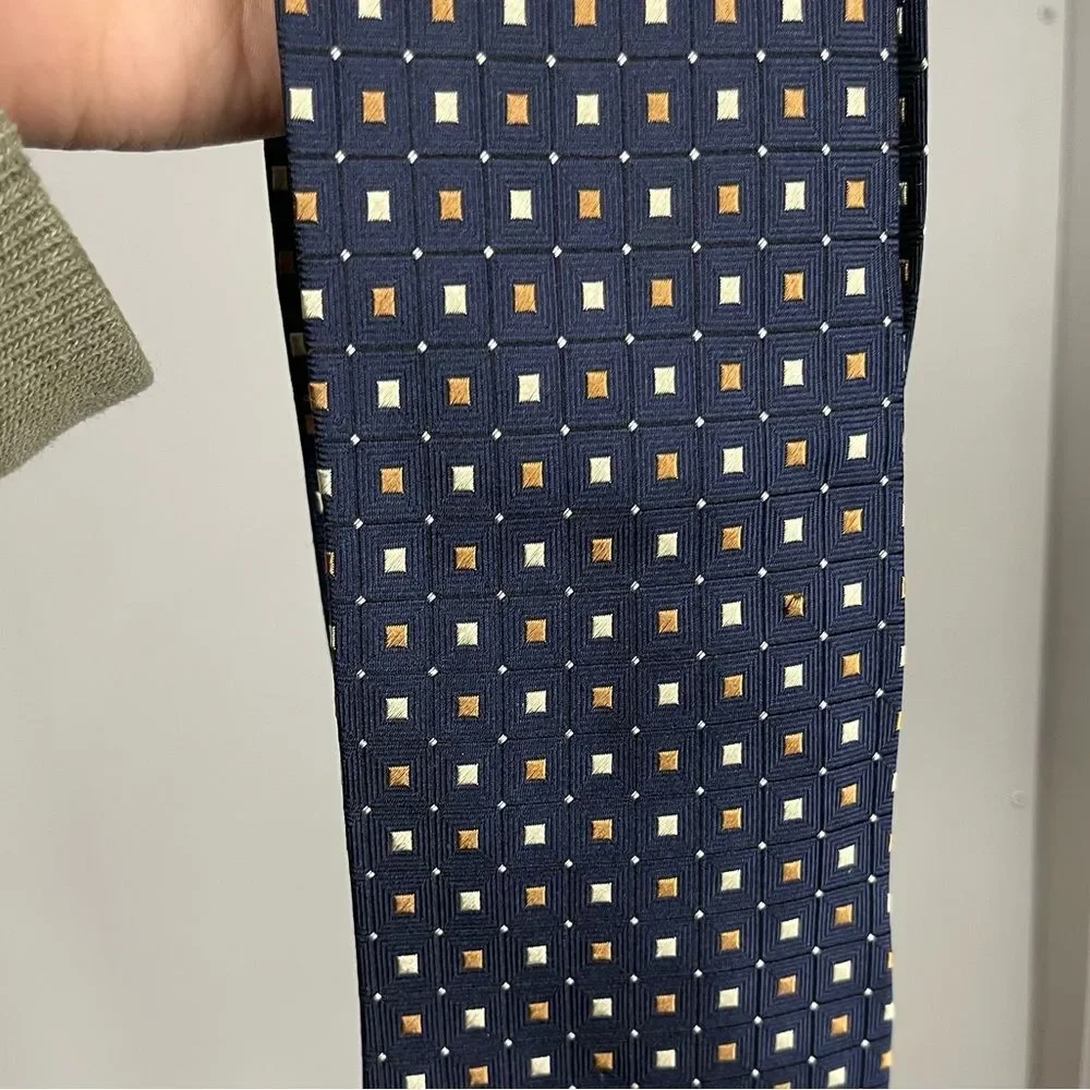 Foggia Necktie Handmade of Imported Silk